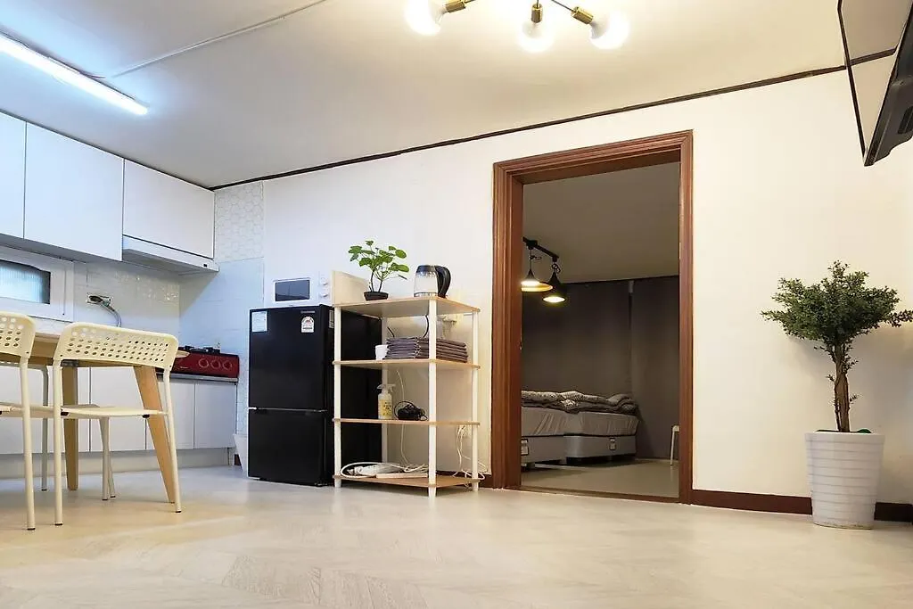 White Linen House C-2 Hongdae location
